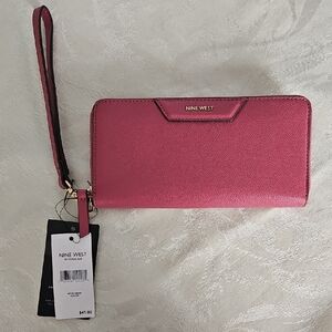 Nine West Astoria Wristlet Clutch